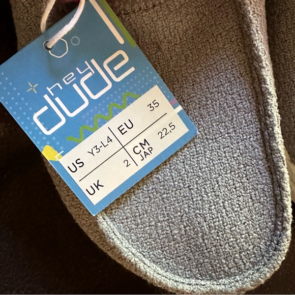 NEW Hey Dude fur lined shoes - new with tags! - Picture 3 of 16
